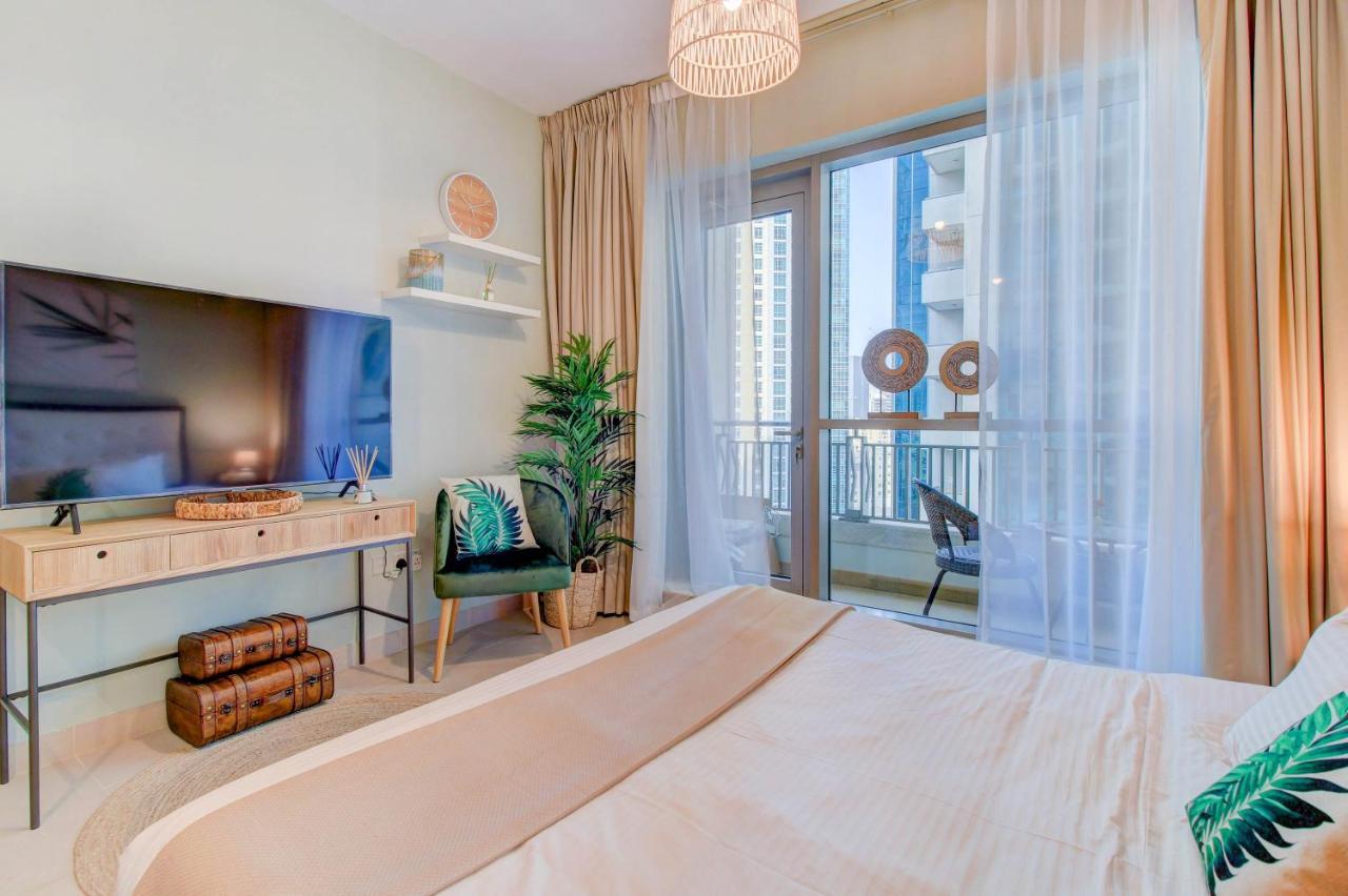 Durrani Homes - Luxurious Studio Near Dubai Mall With Pool View エクステリア 写真