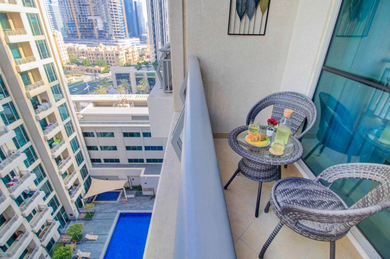 Durrani Homes - Luxurious Studio Near Dubai Mall With Pool View エクステリア 写真