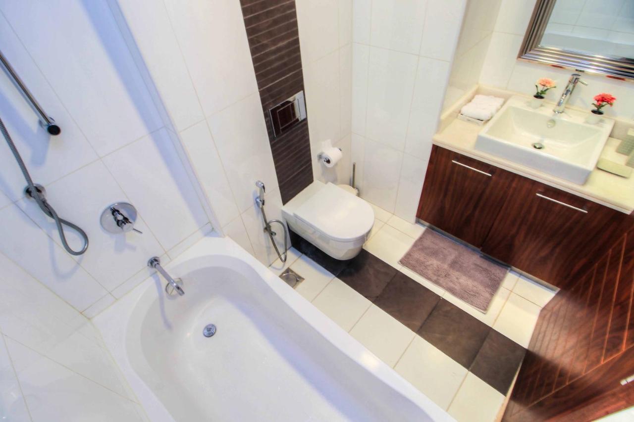 Durrani Homes - Luxurious Studio Near Dubai Mall With Pool View エクステリア 写真