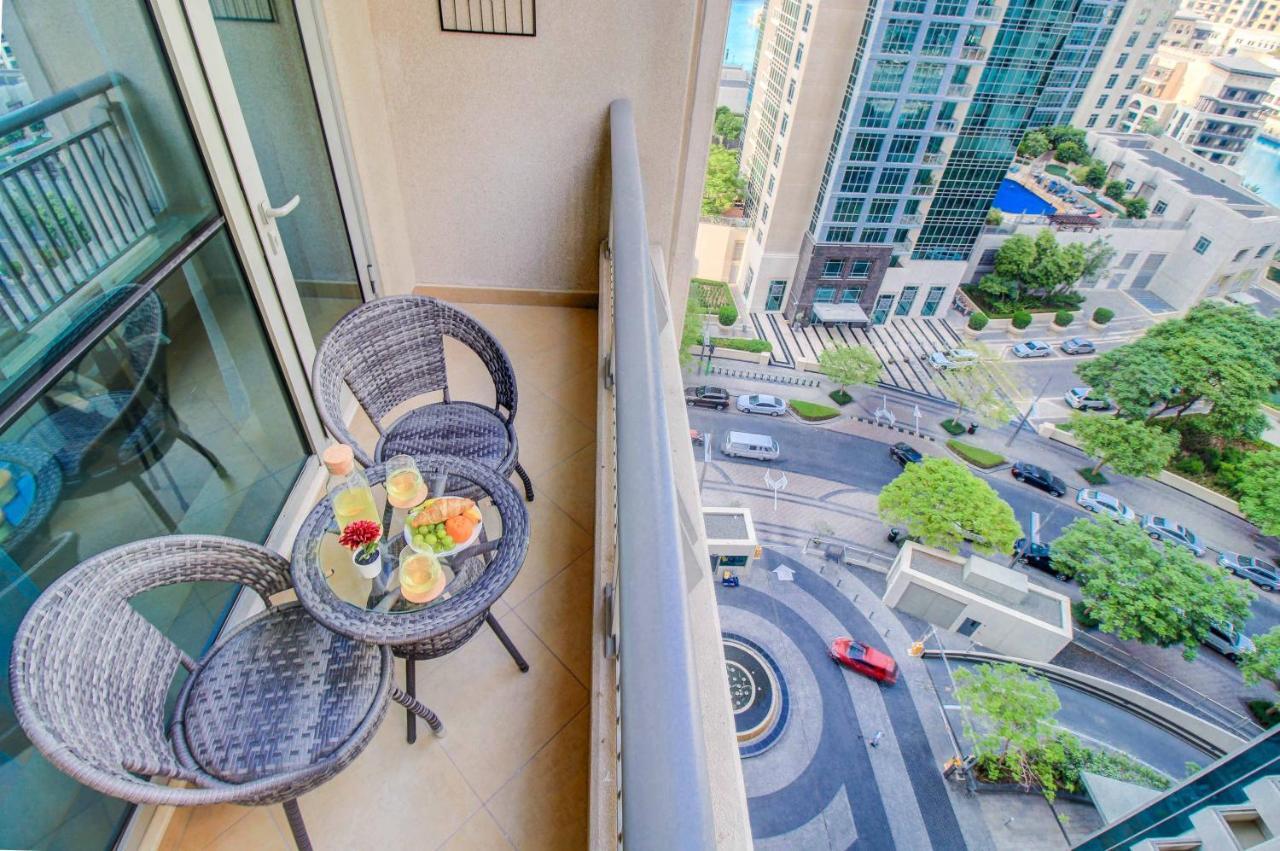 Durrani Homes - Luxurious Studio Near Dubai Mall With Pool View エクステリア 写真
