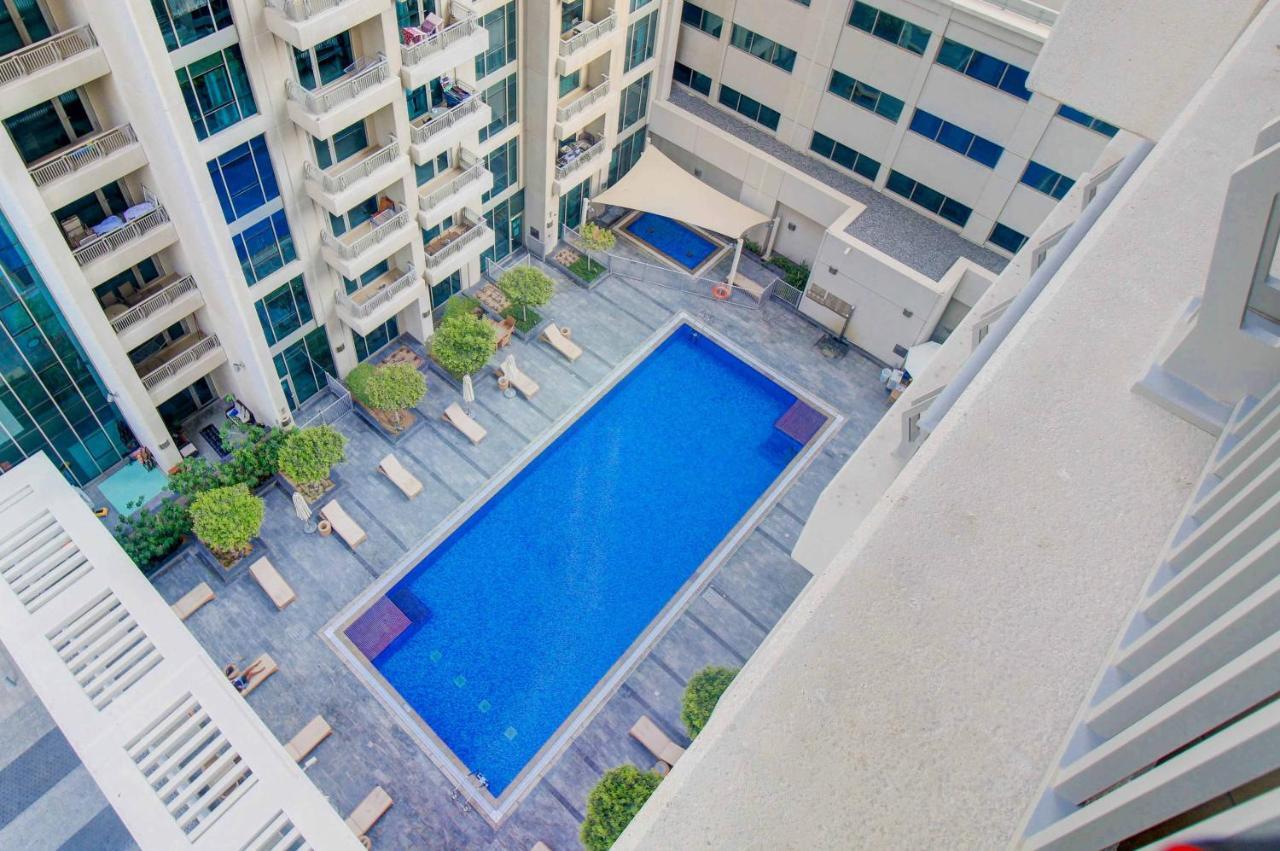 Durrani Homes - Luxurious Studio Near Dubai Mall With Pool View エクステリア 写真